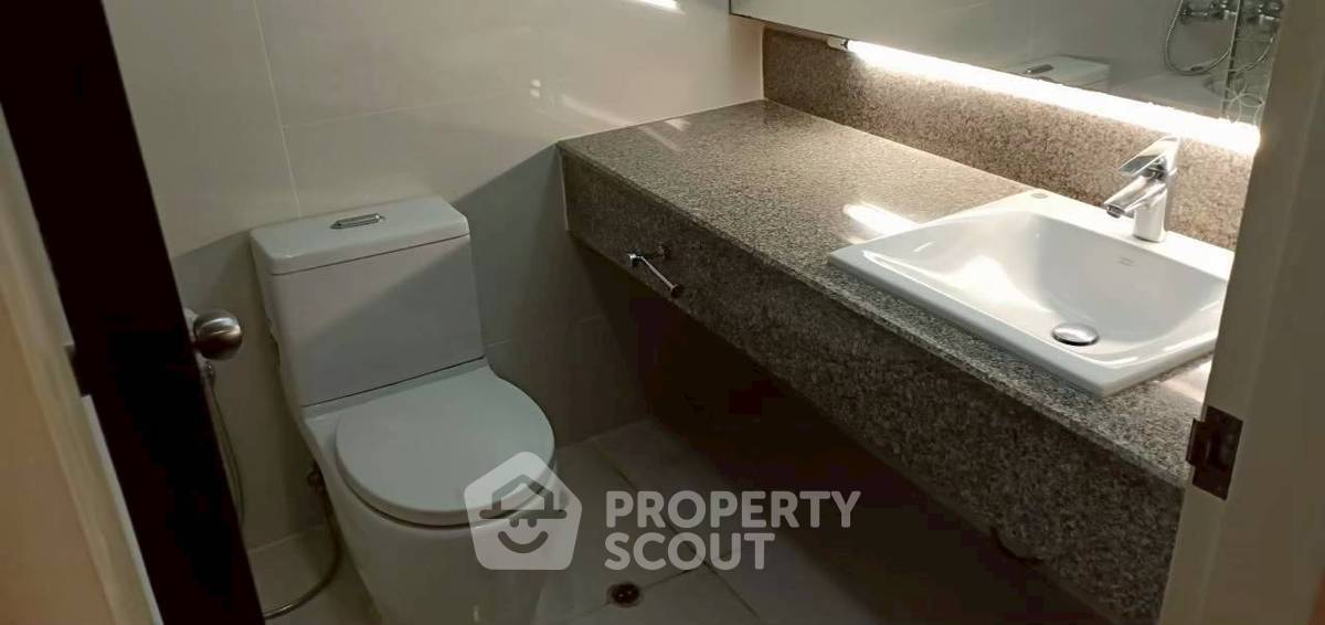picture 2-BR Condo at Baan Suanpetch Condominium near BTS Phrom Phong (ID 2281583) - 20/20