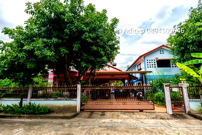 Houses for sale : Single house for sale, 120 sq m., Nakarin Garden Village, Romklao 19/1, with office building, suitable for both home office and residential use.