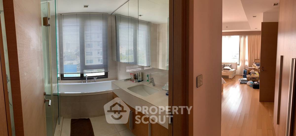 picture 2-BR Condo at Prive By Sansiri near BTS Phloen Chit (ID 469359) - 7/27