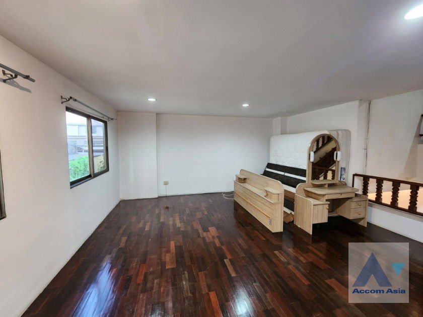 รูป 🔼🔽 AccomA 📩 Townhouse for Rent - 300m to BTS Bang Chak, ideal for living and business use (AA37434) - รูปที่ 6/17