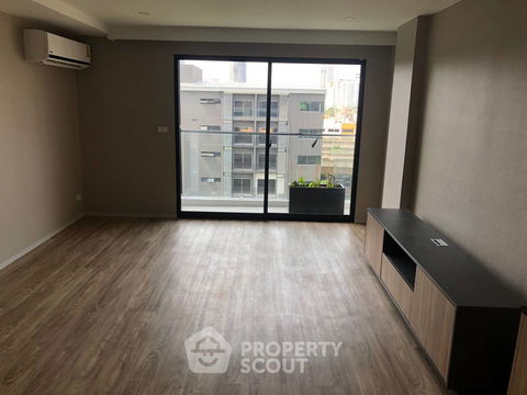 2-BR Condo at Blossom Condo @ Sathorn-Charoenrat near BTS Surasak (ID 2282383)