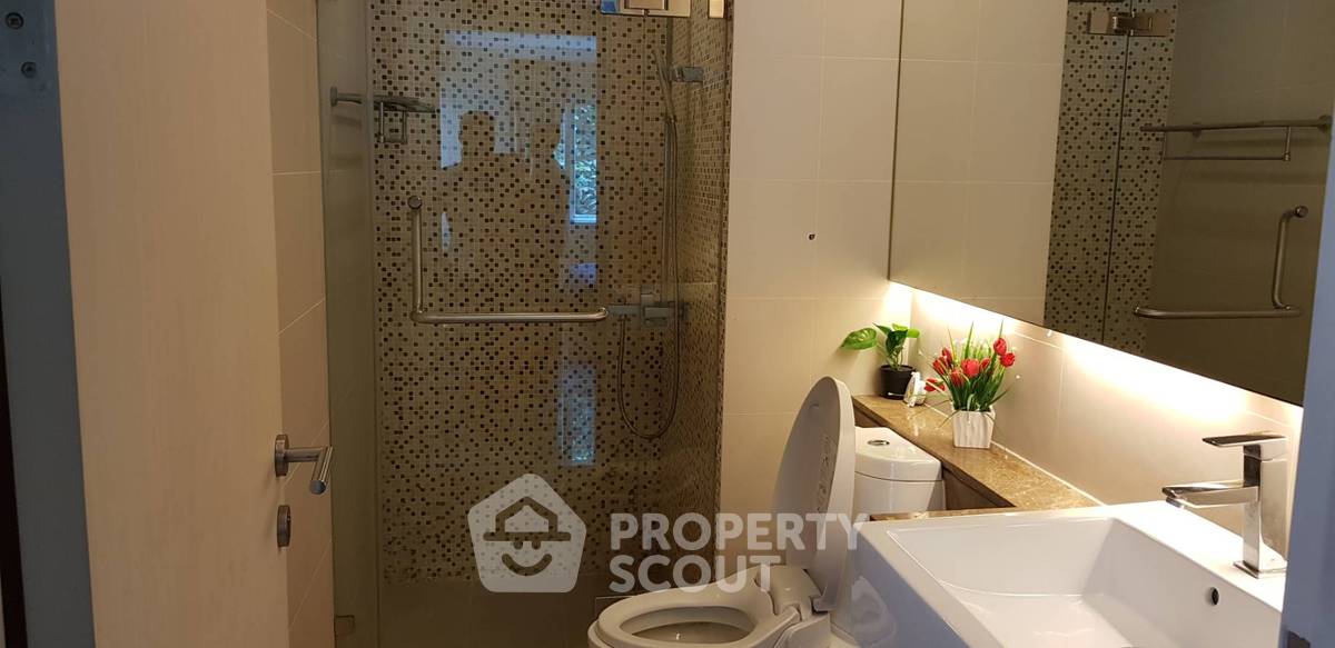 picture 2-BR Condo at Le Nice Ekkamai Condominium near BTS Ekkamai (ID 513415) - 12/12