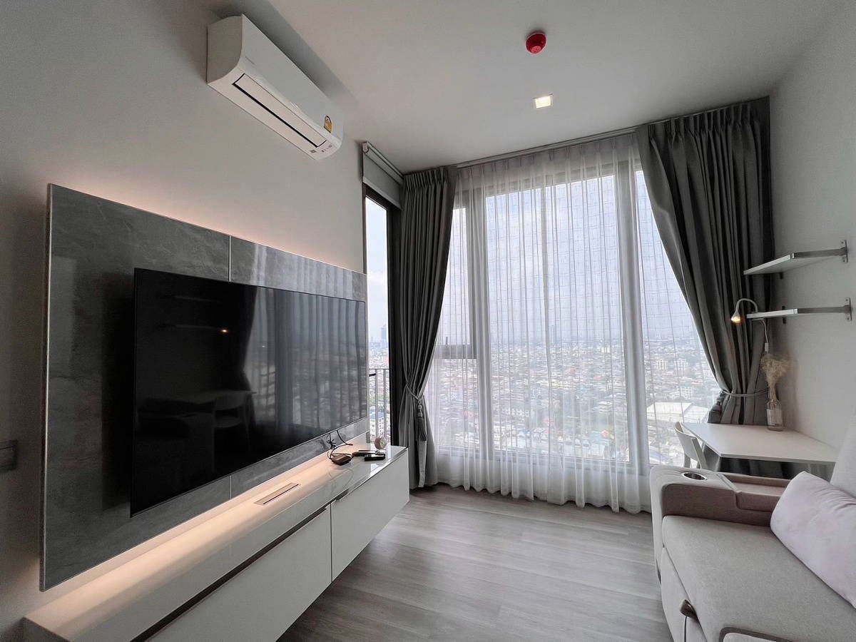 picture WS2761 [For rent] Rhythm Charoenkrung Pavillion 📌 BTS Saphan Taksin 💰 Rent 32,500 baht/month - 1/13
