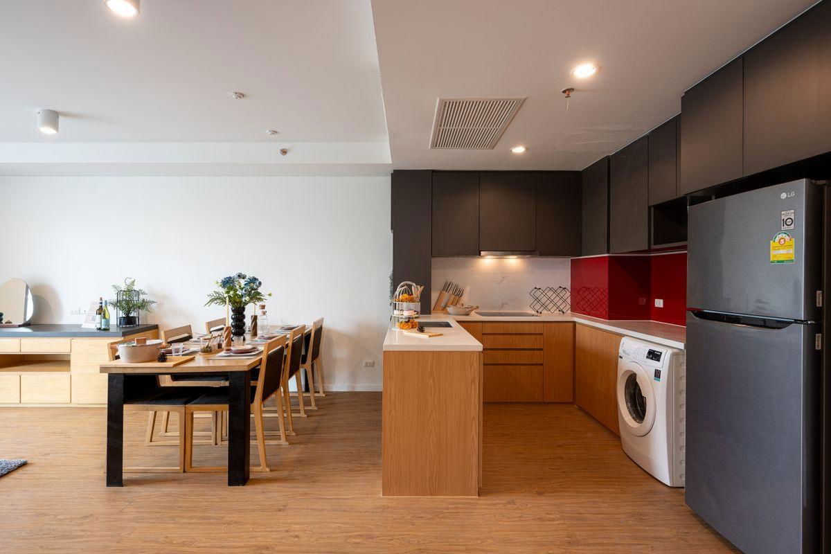 picture For sale: 3 bedrooms, large room size of 108.6 sq.m, Siamese Surawong. - 2/25