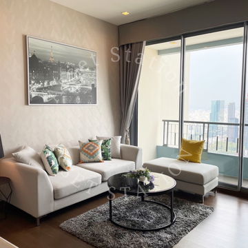 🚈 Luxury condo Q Asoke – prime location near MRT Phetchaburi ⭐️