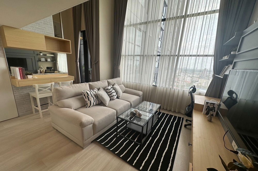 picture For Rent !!🔥 Code C20221202691..KnightsBridge Prime Sathorn, 1 bed Duo, 1 bathroom, City view, high floor, furnished, Modern style, ready to move in  - 2/8