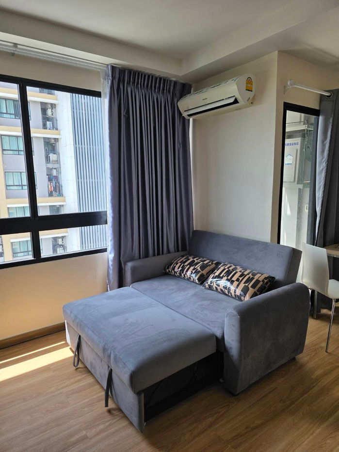 picture Condo for rent: J Condo (Sathorn-Kanlapaphruek). Very spacious unit. 36 sq m., 17th floor, Building A. 1 bedroom, 1 bathroom, 1 living room. - 2/10