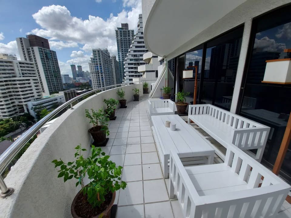 รูป ขายคอนโด Supalai Place Sukhumvit 39 ราคา 17,770,000 บาท [MKsr250808] - รูปที่ 27/28