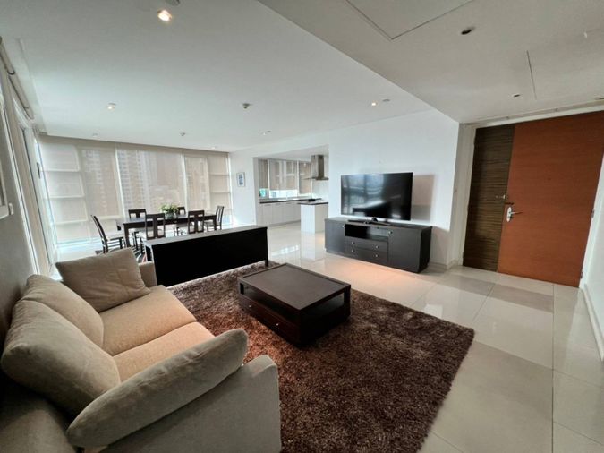 ให้เช่า ฟลูเลอตัน Fullerton Sukhumvit / 3 ห้องนอน / ใกล้ BTS เอกมัย 350 เมตร