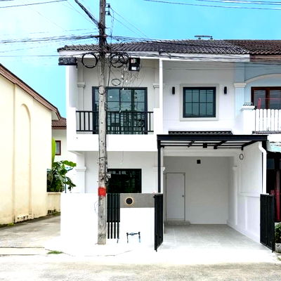 Townhouses for sale Phuket : INTER VILLA KOHKAEW Newly renovated home offering privacy and a close connection to nature, with stunning views of a tranquil pond. 