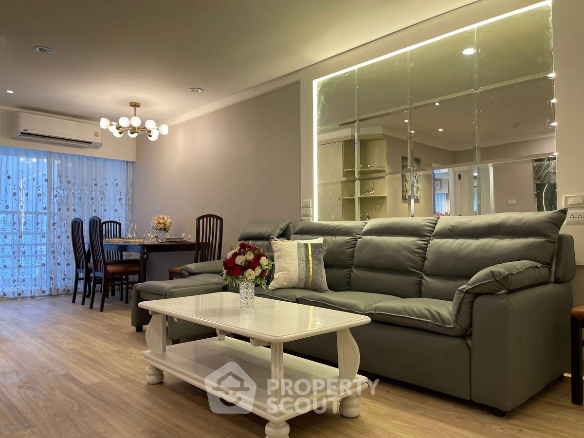 picture 2-BR Condo at The Waterford Diamond Tower Sukhumvit near BTS Phrom Phong (ID 2229777) - 8/19
