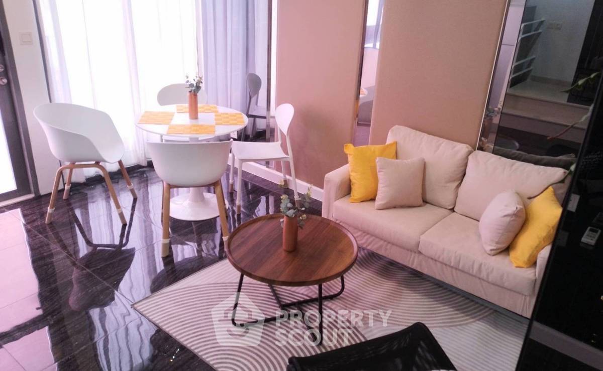 picture 3-BR Duplex at Ideo Mobi Sukhumvit 81 near BTS On Nut (ID 1846010) - 1/13