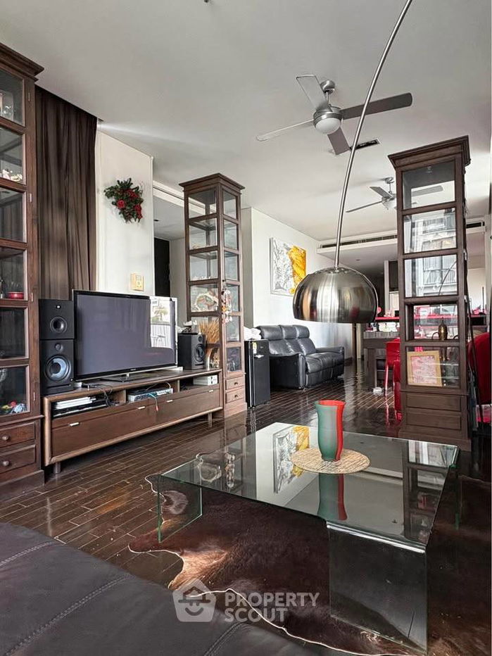 รูป คอนโด 2-ห้องนอน ที่ โดมัส คอนโดมิเนียม ใกล้ BTS อโศก (ID 2282484) - รูปที่ 1/18
