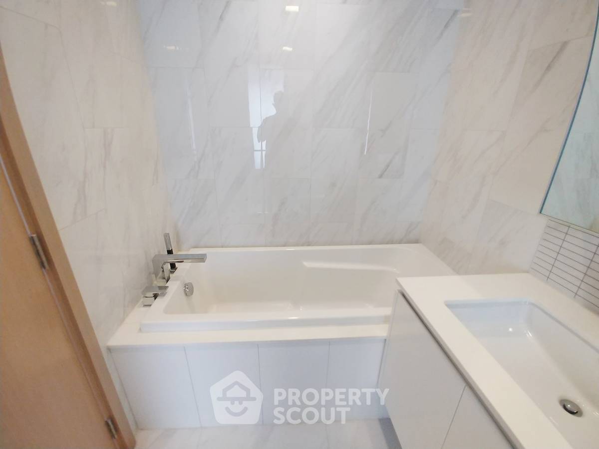 picture 2-BR Condo at Hyde Sukhumvit 11 near BTS Nana (ID 512506) - 5/6