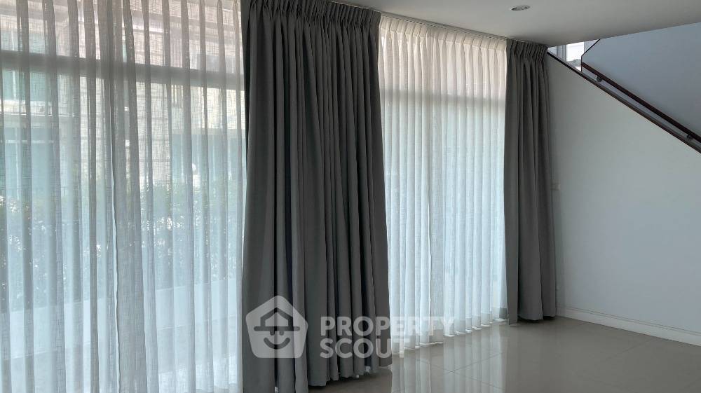 picture 4-BR House in Saphan Sung (ID 1111849) - 20/70