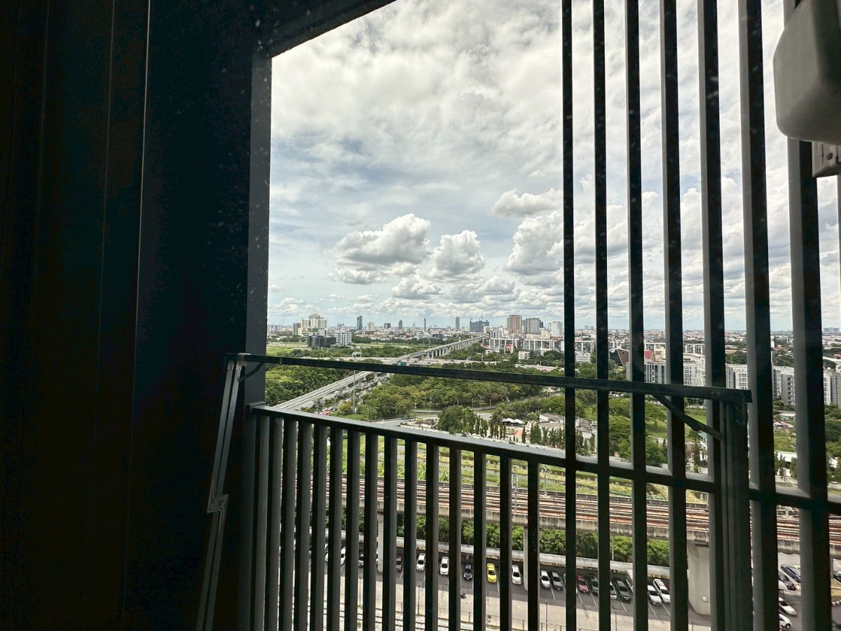 picture 🛋️💗 The Rich Rama 9-Srinakarin 💗🛋️ Clean room, fully furnished, ready to move in🔥🔥 LINE ID: @471ovhib 📲 - 19/20