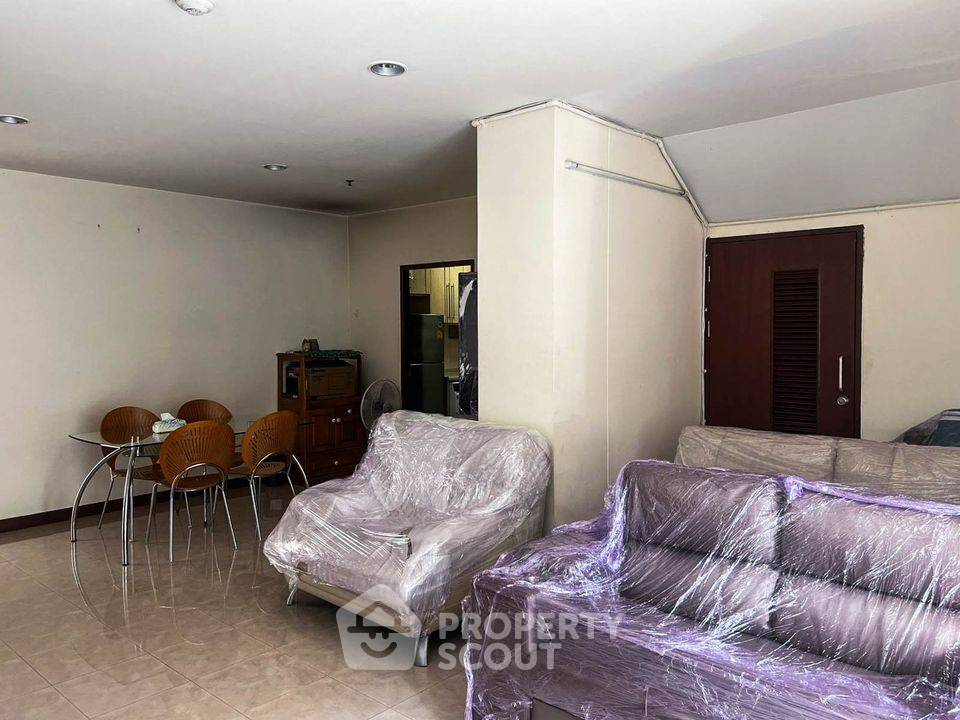 picture 1-BR Condo at River Heaven Chareonkrung in Bang Kho Laem (ID 1803118) - 3/8