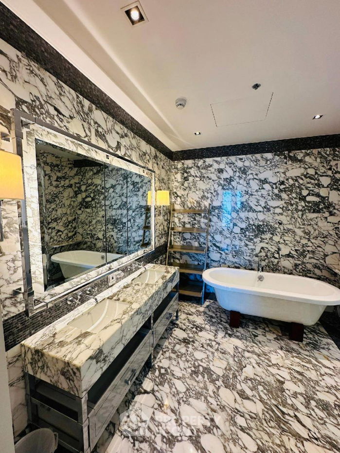 picture 2-BR Condo at Four Seasons Private Residences Bangkok near BTS Saphan Taksin (ID 1291469) - 15/20