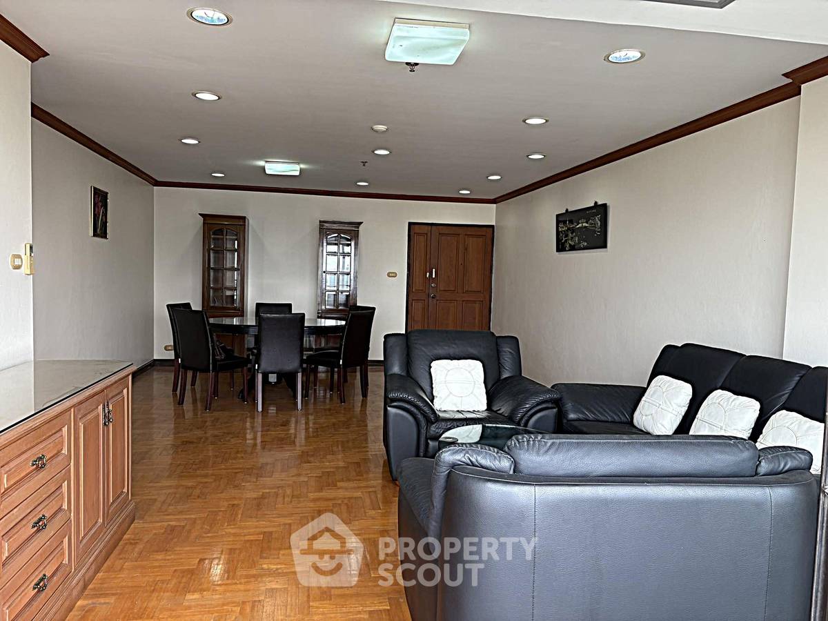 picture 3-BR Condo at Top View Tower Condominium near BTS Thong Lor (ID 2100842) - 1/19