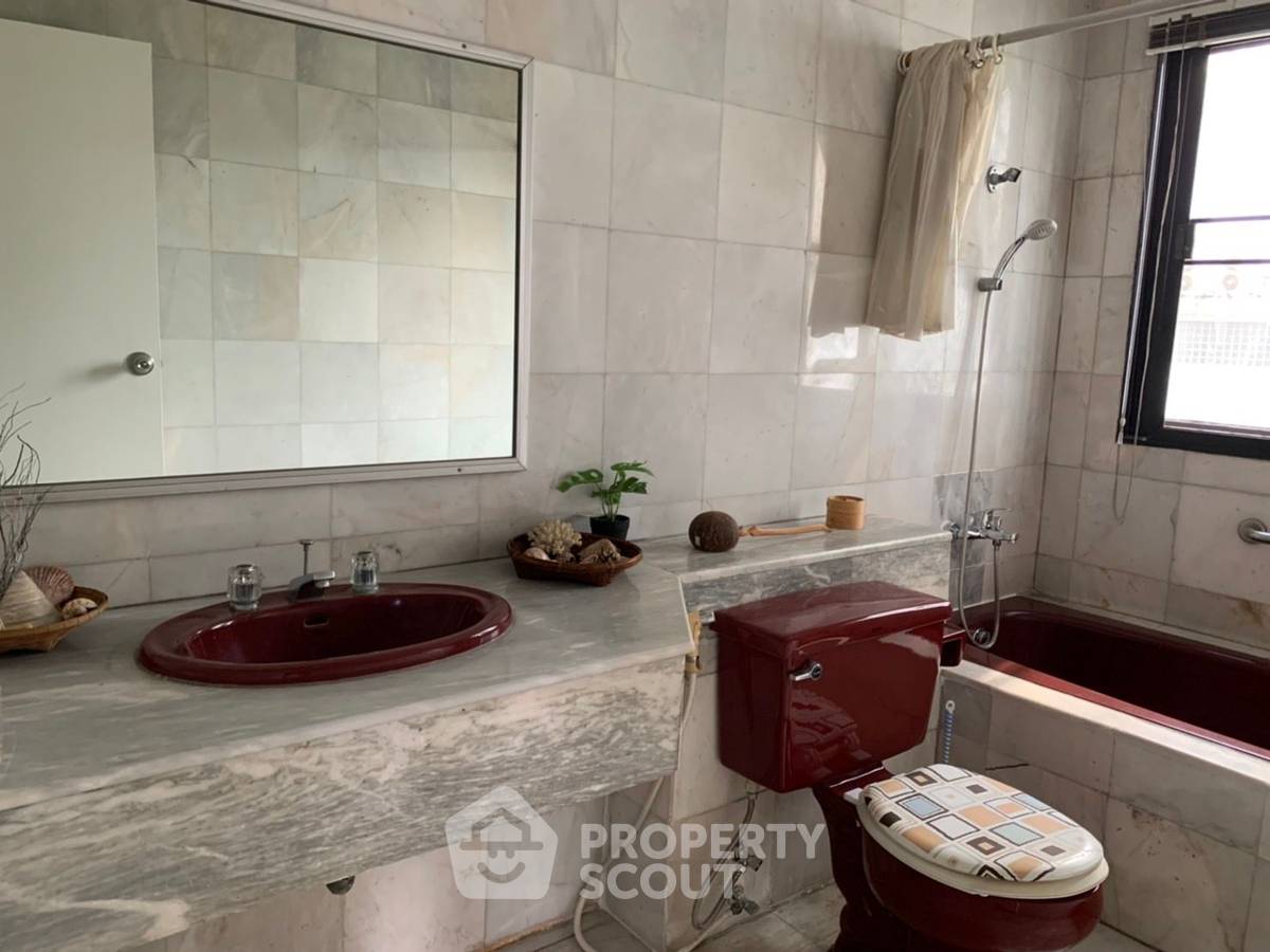 picture 3-BR Condo at Kiarti Thanee City Mansion Condominium near MRT Phetchaburi (ID 887302) - 9/13
