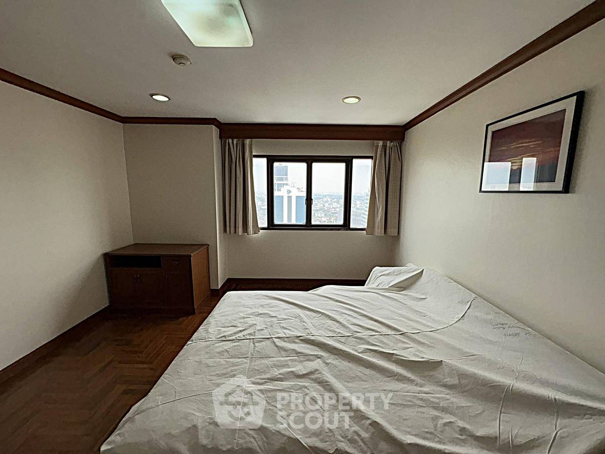 picture 3-BR Condo at Top View Tower Condominium near BTS Thong Lor (ID 2100842) - 12/19