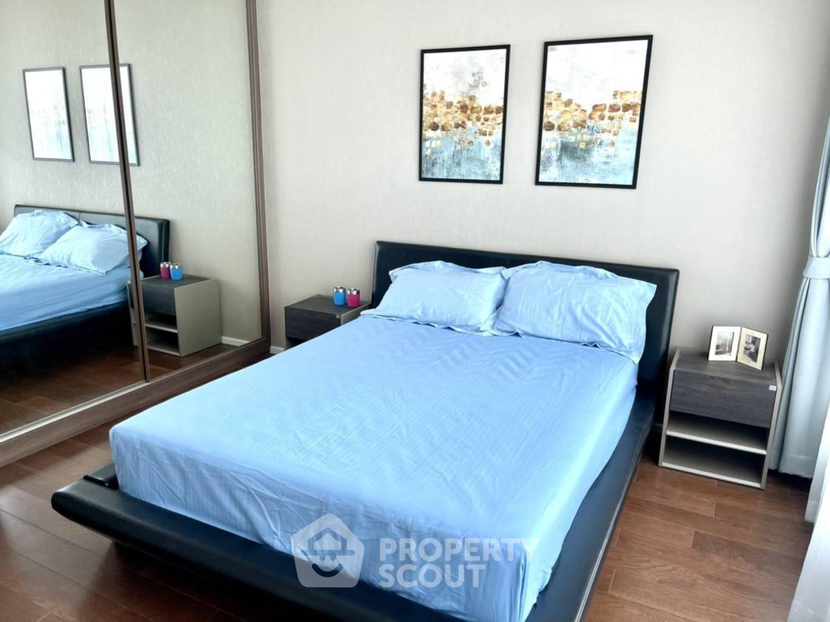 picture 3-BR Condo at Menam Residences in Wat Phraya Krai (ID 904276) - 6/16