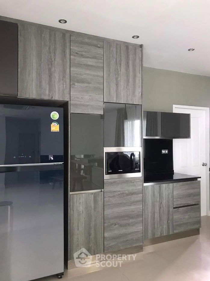 picture 4-BR House in Saphan Sung (ID 1111849) - 28/70