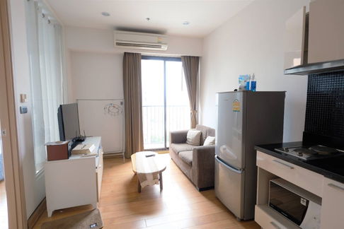  Forrent FUSE Sathorn-Taksin Condominiums 