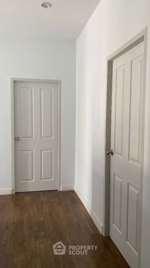 picture 4-BR House in Saphan Sung (ID 1111849) - 47/70
