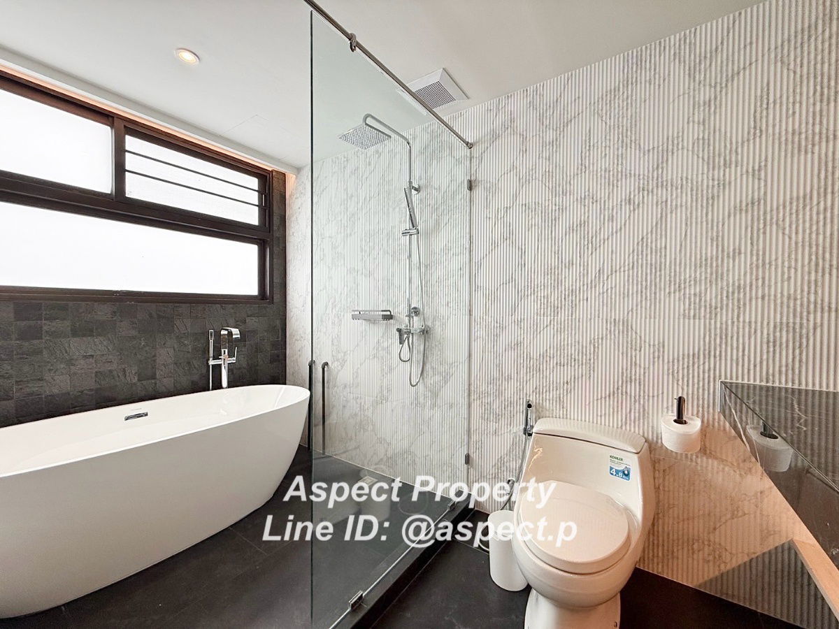 picture Condo for rent, 3 bedrooms, 157 sq m., next to the sea, newly renovated - 13/35
