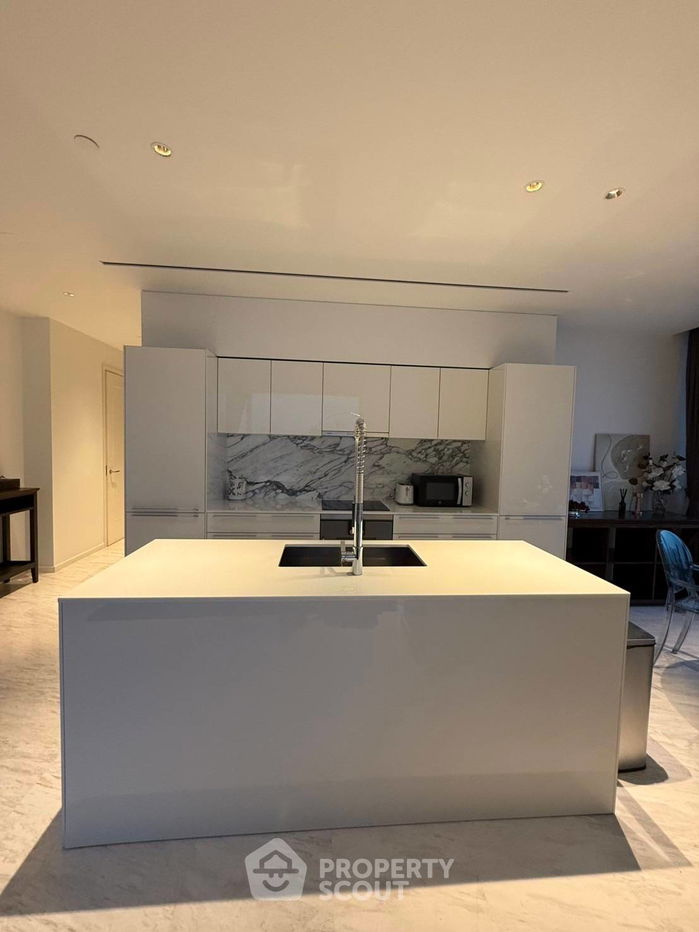 picture 2-BR Condo at Four Seasons Private Residences Bangkok near BTS Saphan Taksin (ID 2042720) - 5/15