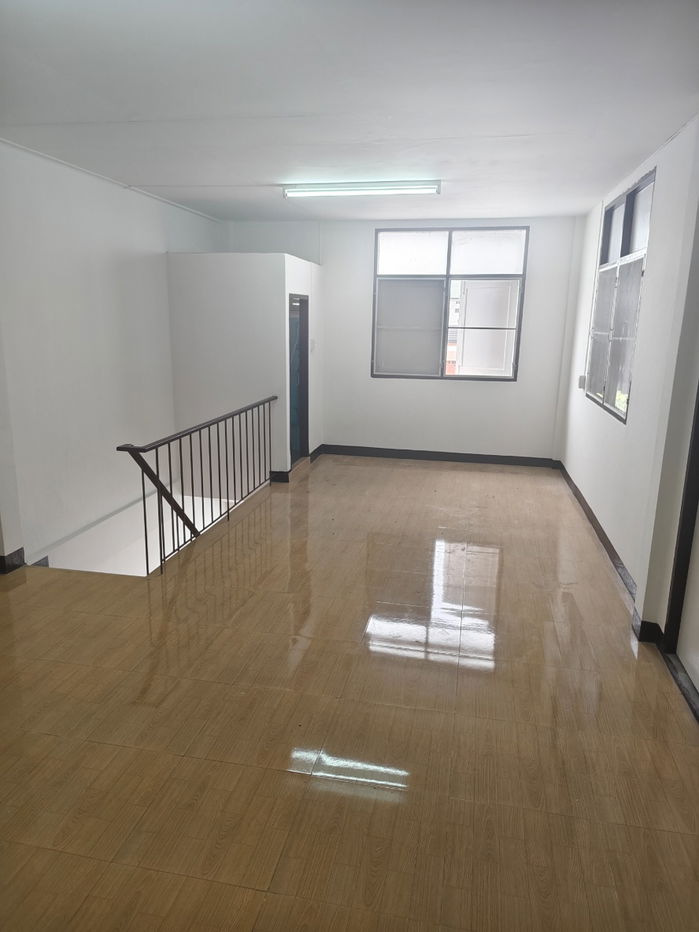 รูป White&Brown House 4 นอน 3 น้ำให้เช่า CBD ย่านสาทร ถนนนราธิวาสราชนครินทร์ ถนนสาธุประดิษฐ์ BTS ช่องนนทรี  - รูปที่ 15/18