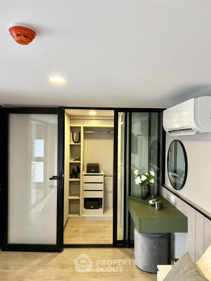 picture 2-BR Condo at SOHO Bangkok Ratchada near MRT Huai Khwang (ID 2017651) - 11/14