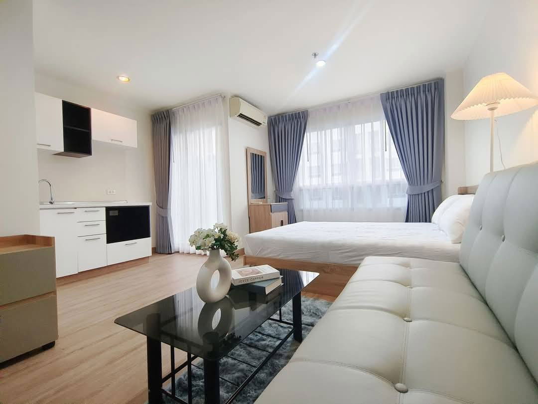 picture Condo for rent : Lumpini Ville Ramintra-Lak Si - renovated room - 3/16