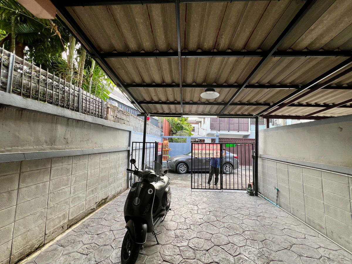 รูป 🏡 ขายทาวน์เฮ้าส์ 2 ชั้น หมู่บ้านอัมรินทร์นิเวศน์ 2 | ราคาพิเศษ เหมาะลงทุนหรือรีโนเวท ✨ บ้านเปล่า สภาพเดิม เหมาะสำหรับผู้ที่มองหาบ้านเพื่อรีโนเวท - รูปที่ 15/15