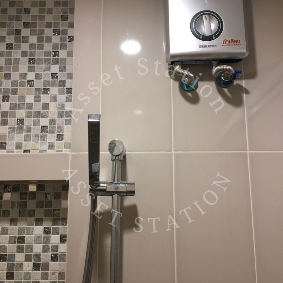 picture 🚈 Beautiful condo Life Ratchadapisek – 3-minute walk to MRT Huai Khwang ⭐️ - 8/10