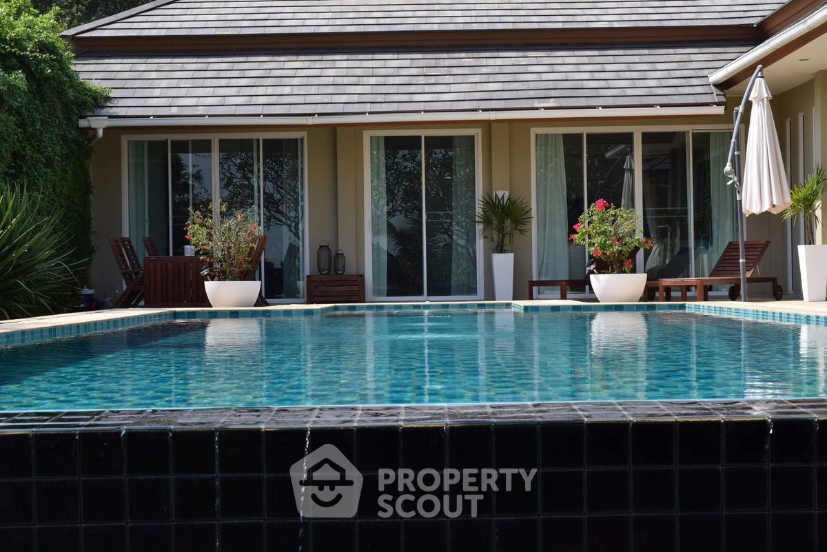 picture 3-BR pool villa at SeaRidge (ID 1378926) - 2/18