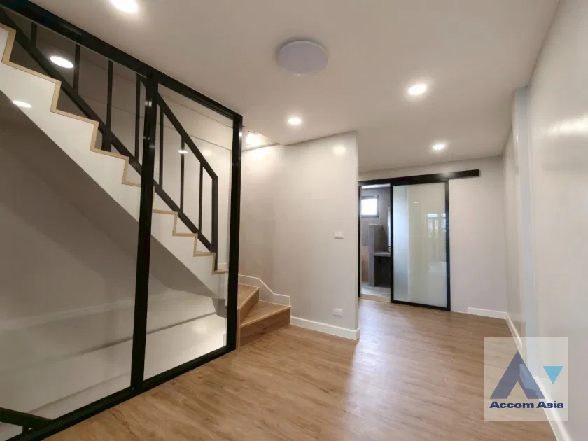picture 🔼🔽 AccomA 📩 Townhouse in Ekkamai with modern charm (AA42408) - 15/20