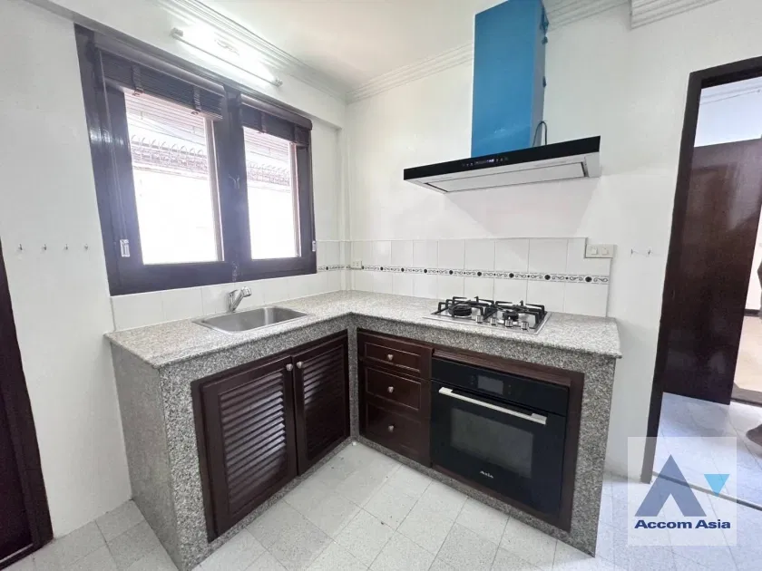 รูป 🔼🔽 AccomA 📩 An Adorable Charming Semi-Detached House set in a private and secured compound (2317188) - รูปที่ 6/20