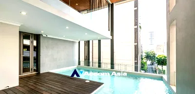 เช่าทาวน์โฮม กรุงเทพมหานคร : 🔼🔽 AccomA 📩 Private Swimming Pool,Huge Terrace 3 BR Townhouse @749 Residence (AA23033)