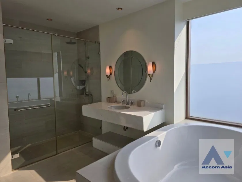 picture 🔼🔽 AccomA 📩  3 BR Condominium @The Emporio Place (AA43108) - 12/12