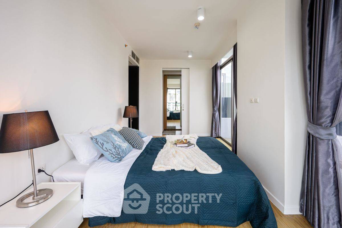 picture 4-BR Condo at Siamese Surawong near MRT Sam Yan (ID 2284583) - 22/32