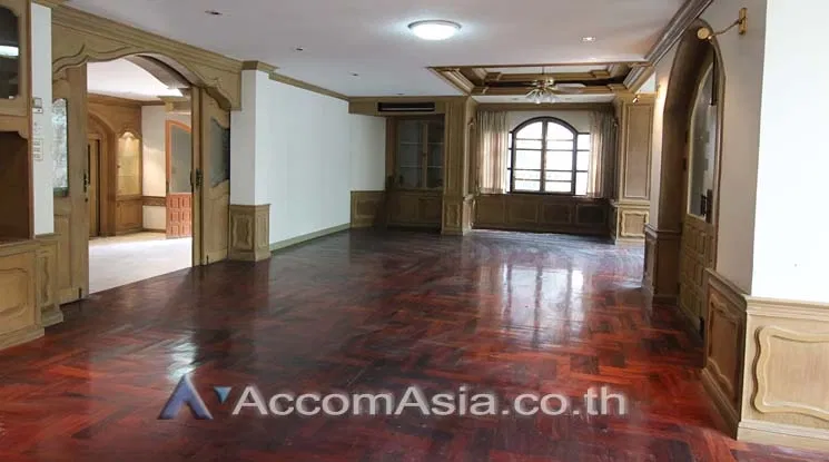 picture 🔼🔽 AccomA 📩 Home Office 5 BR House in Khlong Ton Nuea (AA14437) - 10/10