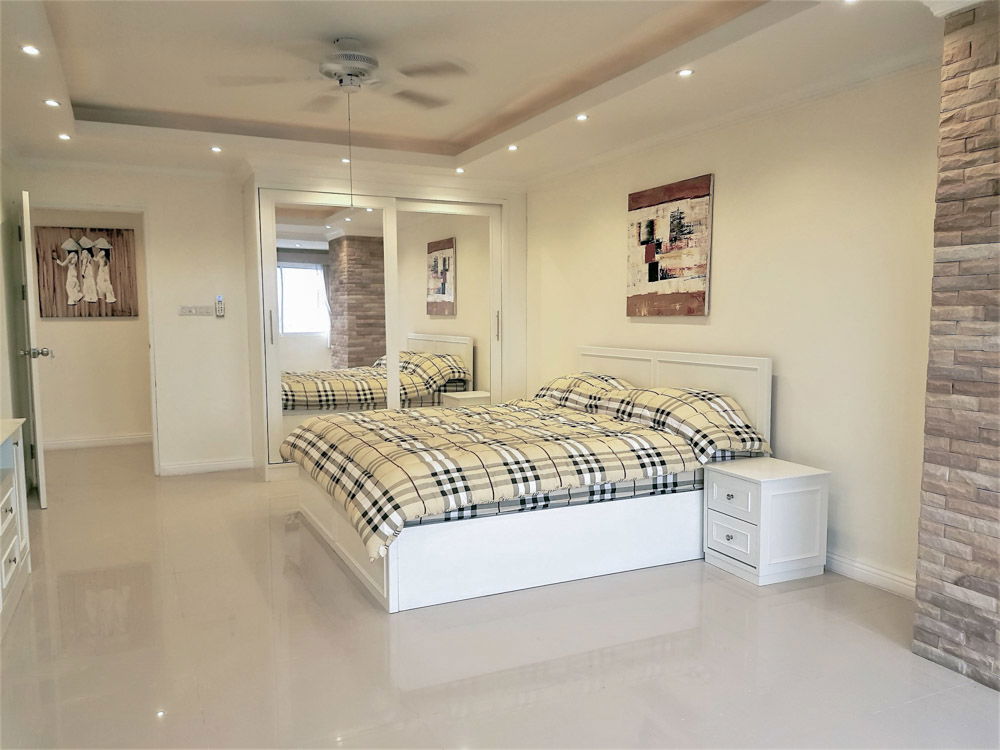 picture 2 Bedrooms Condominium @ Rungfa Condominium - 24/27