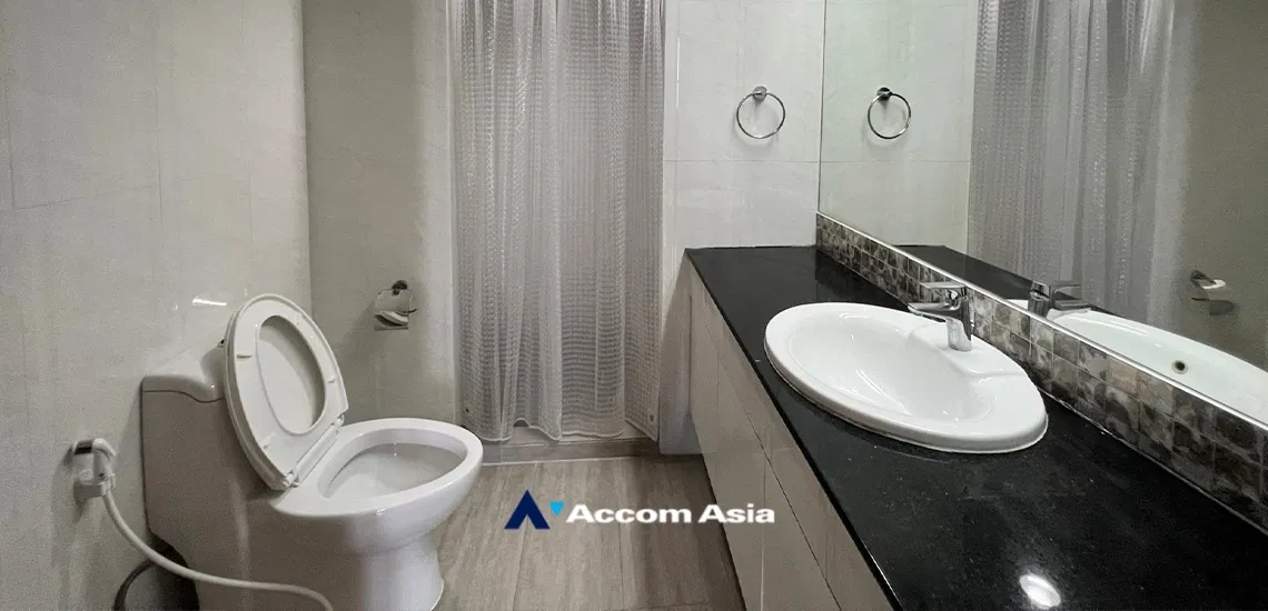 picture 🔼🔽 AccomA 📩 Baan Yen Akard   - 18/19