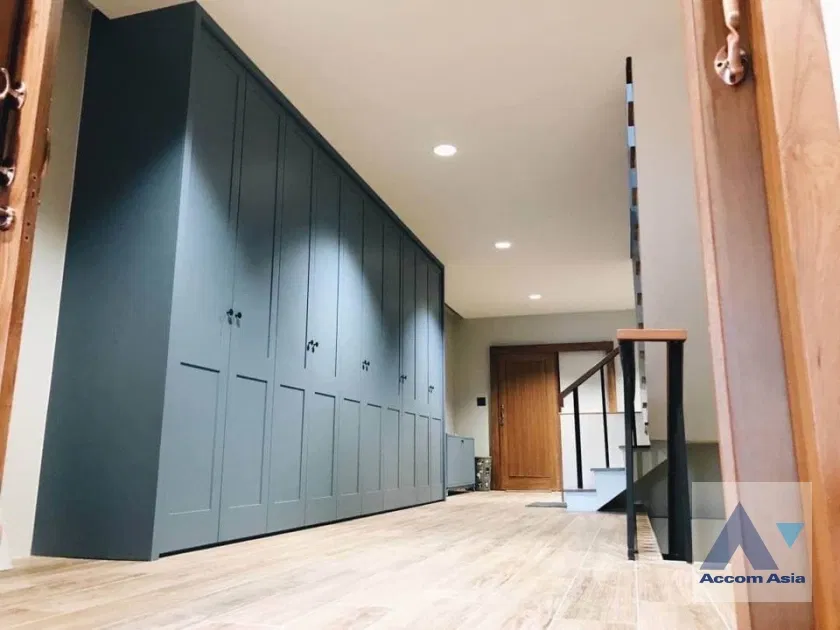 รูป 🔼🔽 AccomA 📩 Fully Furnished 2 BR Townhouse in Chong Nonsi (AA41836) - รูปที่ 12/17