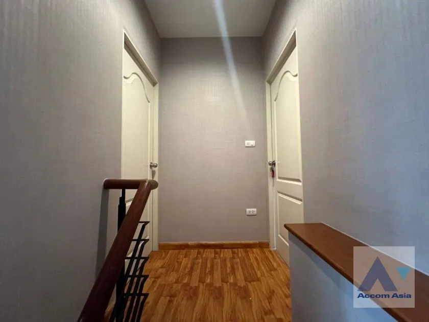 รูป 🔼🔽 AccomA 📩 Townhouse in a private project with backyard and pet-friendly policy (13001080) - รูปที่ 9/18