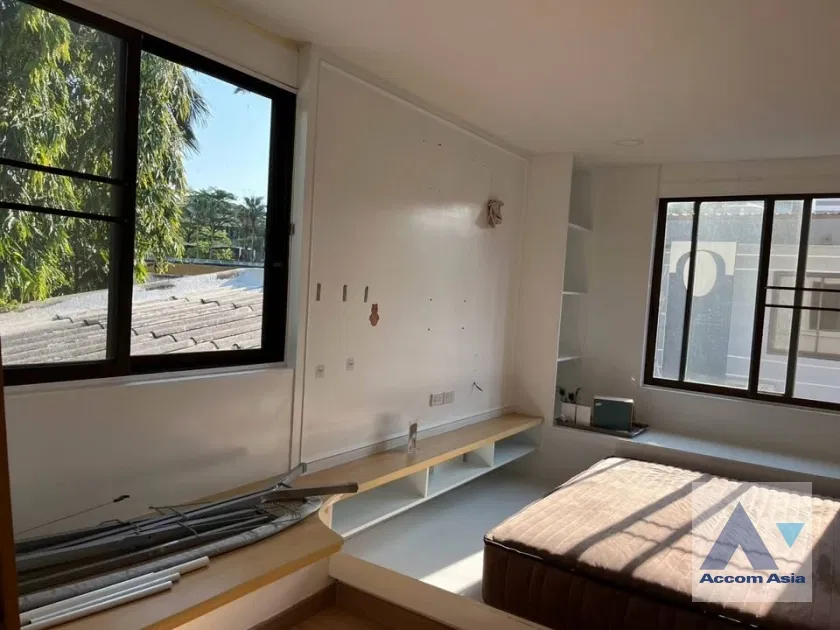 รูป 🔼🔽 AccomA 📩  3 BR Townhouse in Khlong Toei (AA43521) - รูปที่ 12/18