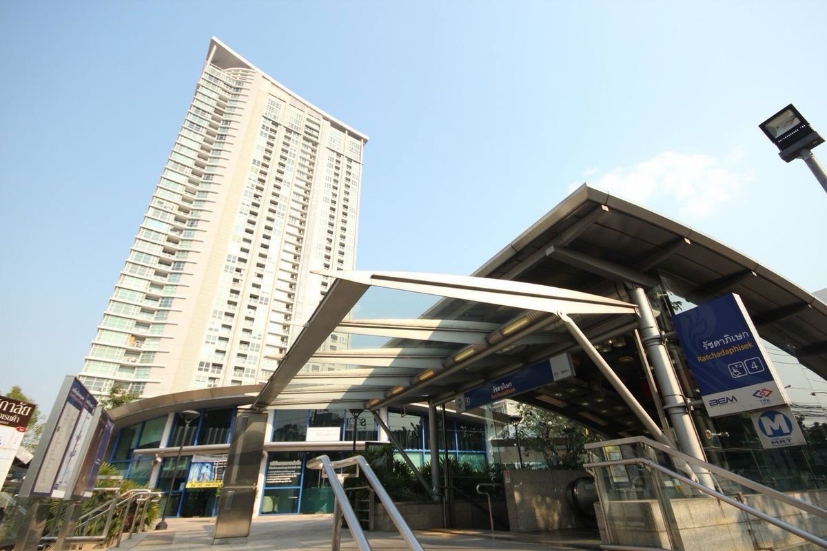 รูป ขายด่วนน❗️คอนโดทำเลดี ติดMRT-สถานีรัชดาภิเษก " 𝐑𝐡𝐲𝐭𝐡𝐦 𝐑𝐚𝐭𝐜𝐡𝐚𝐝𝐚 " ขนาด 47 ตร.ม. ชั้น 31 [251136] - รูปที่ 15/23
