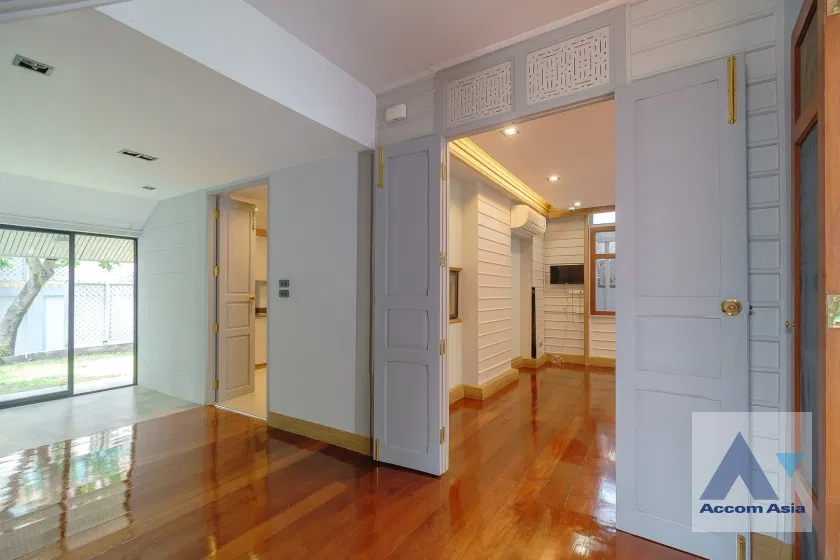 picture 🔼🔽 AccomA 📩  Tranquil 2-storey house with private pool in a quiet Sathorn alley (6000303) - 12/20